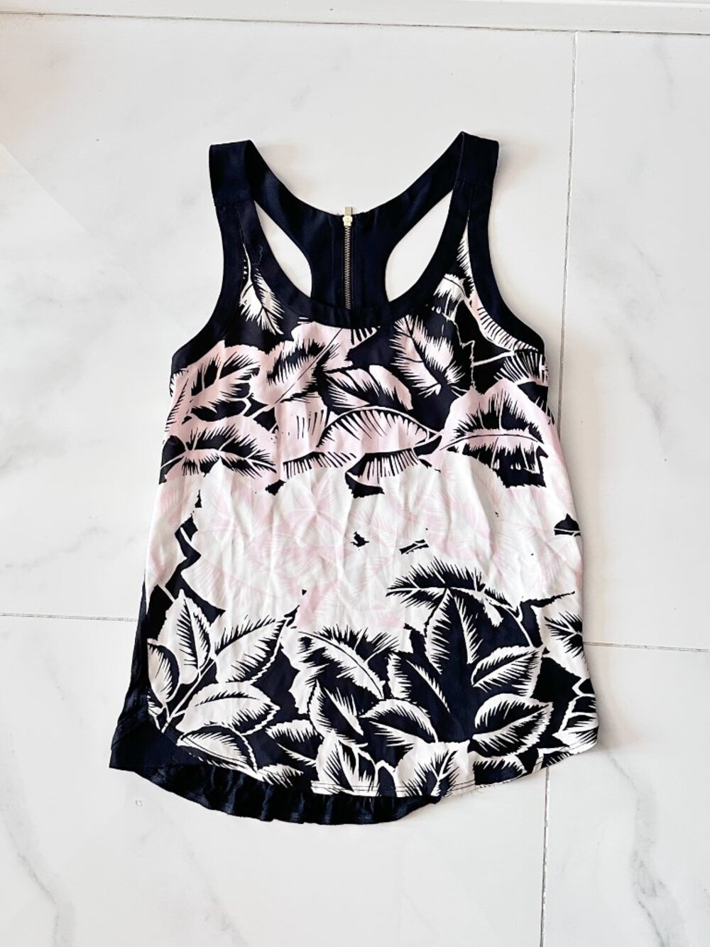 EXPRESS Contrast Black & Light Pink Leaf Print Racerback Tank Top, Summer XS